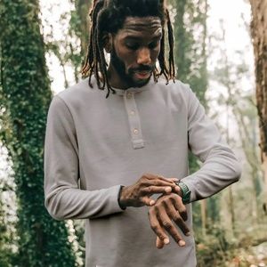 Taylor Stitch + Tracksmith Shoreline Henley in High Rise